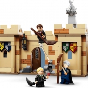 Конструктор LEGO Harry Potter 76395 Хогвартс: первый урок полётов